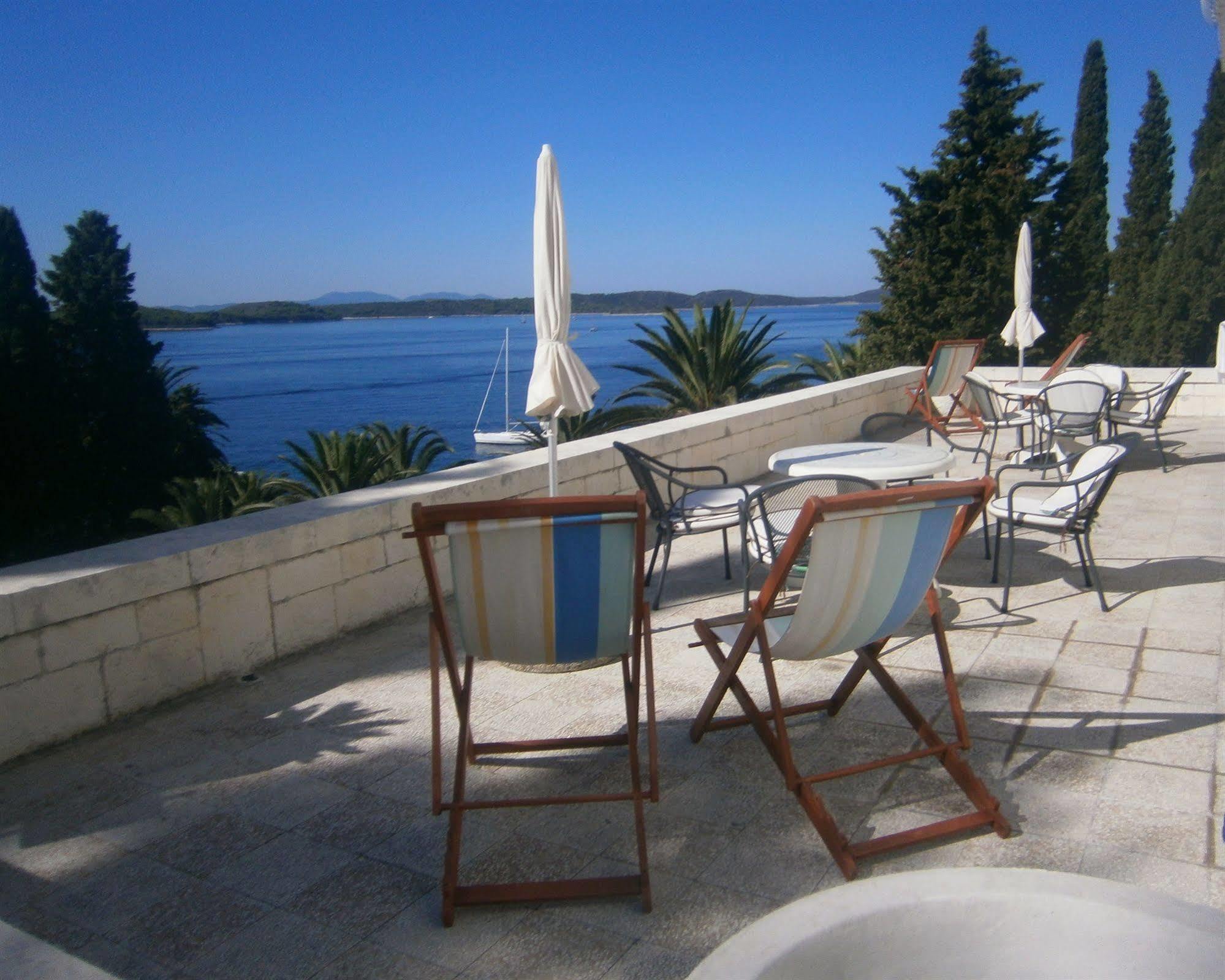 Hotel Moeesy, Blue & Green Oasis Hvar Town Dış mekan fotoğraf